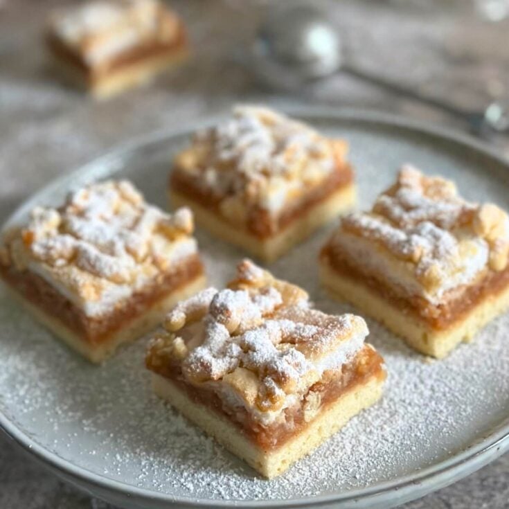 Image for Apple Crumble Bars - more apples than crumble